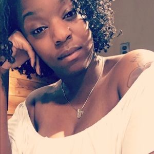 Meet your Posher, Shayla